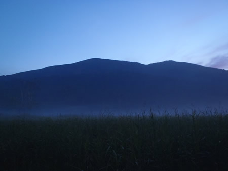 夕方の至仏山