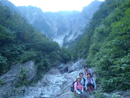 岸壁近く