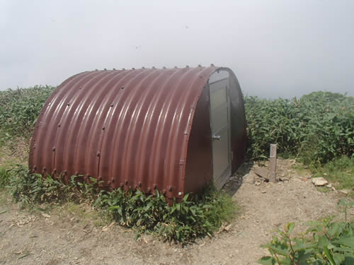 一ノ倉避難小屋