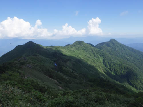 武尊山頂から